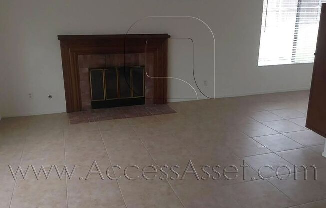 Charming 3 Bed/2 bath Home In Lovely Lake Elsinore!