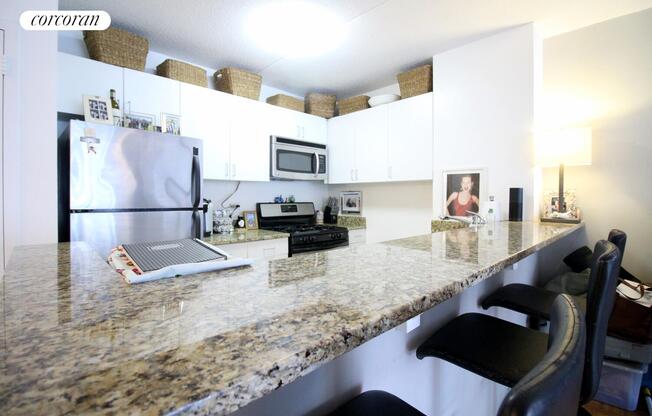 1 bed, 1 bath, $5,500, Unit 9E