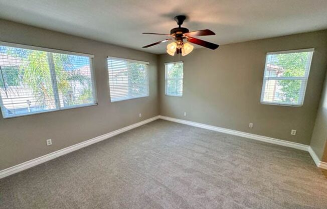 3 beds, 2.5 baths, $2,900