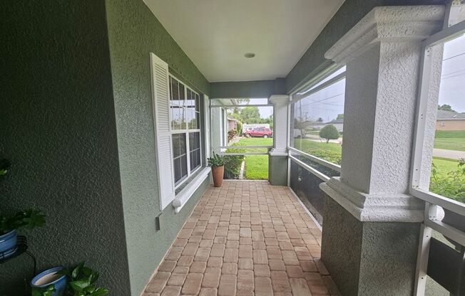 3+Den 2 Bath 2 Car Garage Fenced in ANNUAL RENTAL!