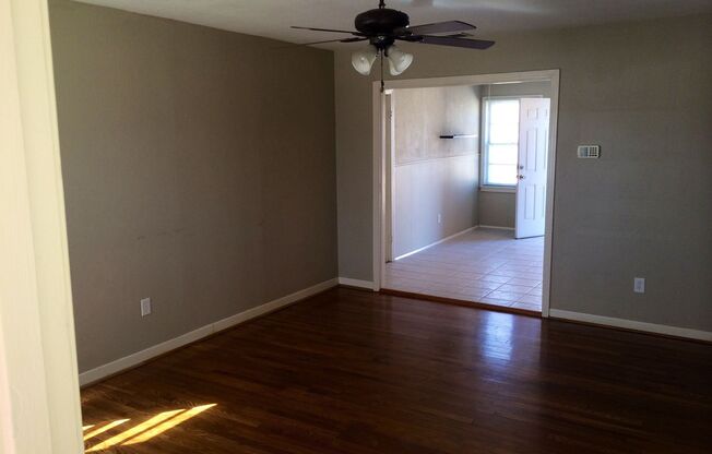 4 Bedroom 2 Bath in the Medical District!