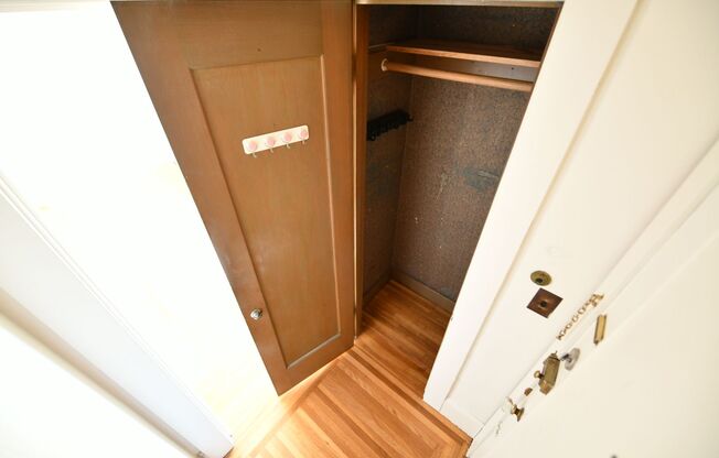 Studio, 1 bath, $1,895, Unit 06