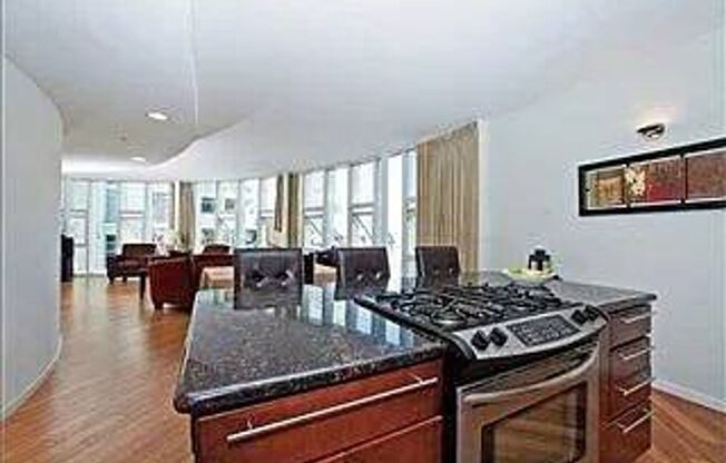 1 bed, 1 bath, $2,950, Unit UNIT # 8