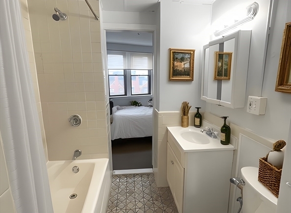 2 beds, 1 bath, 760 sqft, $3,400, Unit 606