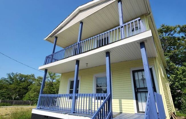 2531 E 80 ST