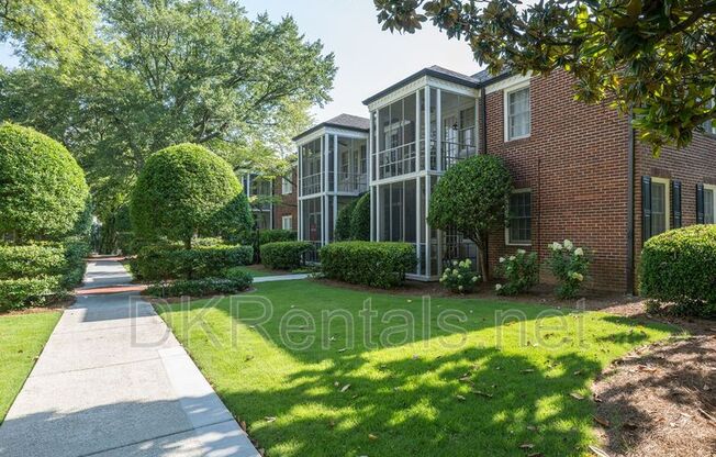 55 DELMONT DR