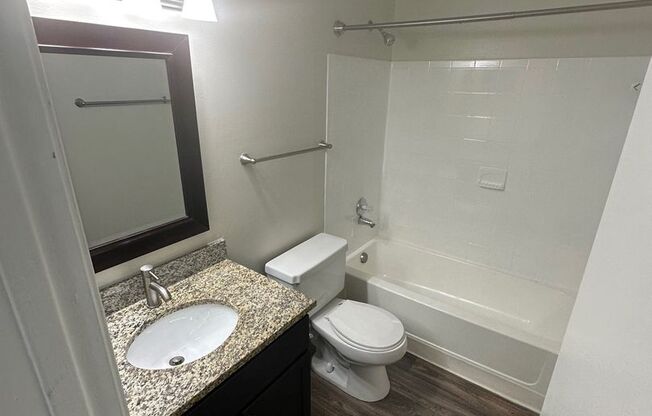 3 beds, 2 baths, 1,326 sqft, $1,870