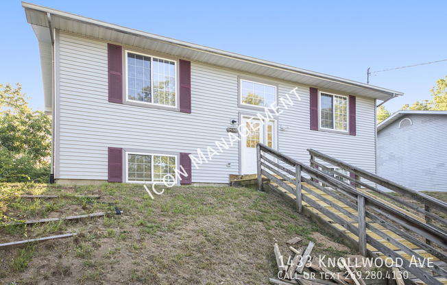 1433 KNOLLWOOD AVE