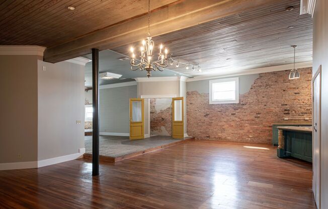 Awesome loft in Downtown Opelika!