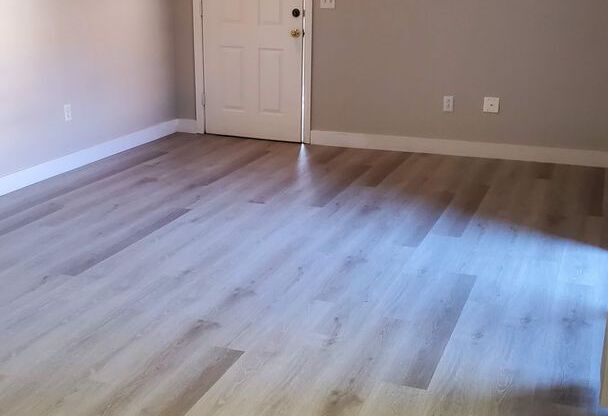 2 Bedroom 2 Bath Lower Lever Henderson Condo-Sunridge Heights