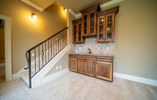 4 beds, 3.5 baths, $4,895
