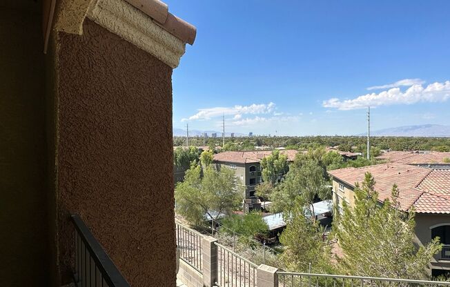 2 beds, 2 baths, $1,375, Unit # 1225