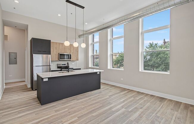 2 beds, 2 baths, 938 sqft, $2,999, Unit 401