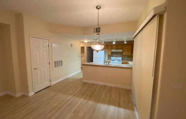 1ST FLOOR 2 BED, 2 BATH CONDO, GATED COMMUNITY