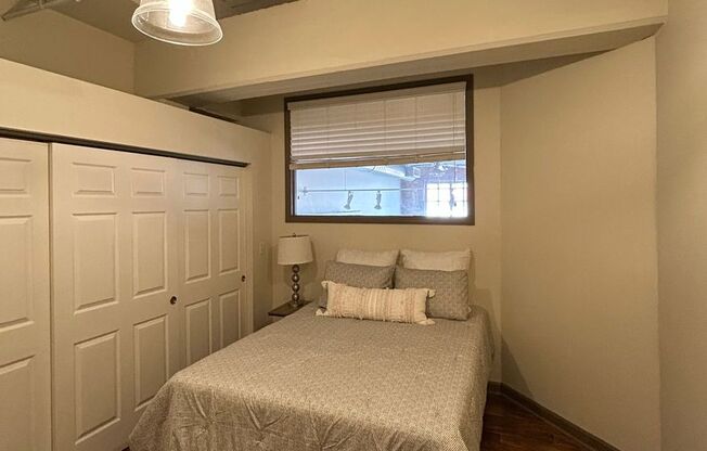 2 beds, 1 bath, 1,220 sqft, $1,850, Unit 328