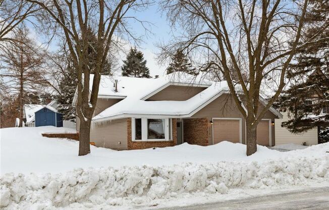 Spacious Stunner in Fabulous Minnetonka Location has 2 Primary Suites, Pets Welcome!