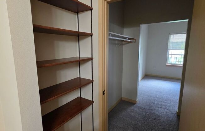 1 bed, 1 bath, 735 sqft, $1,175, Unit 209
