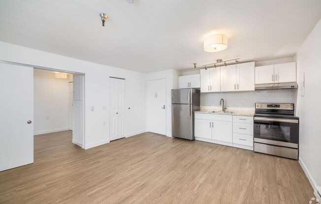 1 bed, 1 bath, 480 sqft, $1,450, Unit 404