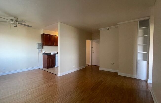 2 beds, 1 bath, $1,150, Unit 0609