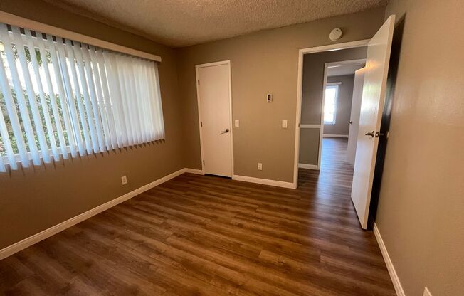 2 beds, 1 bath, 980 sqft, $2,435, Unit 001