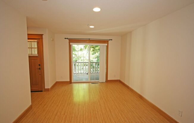 3 bedroom 3.5 bath town home