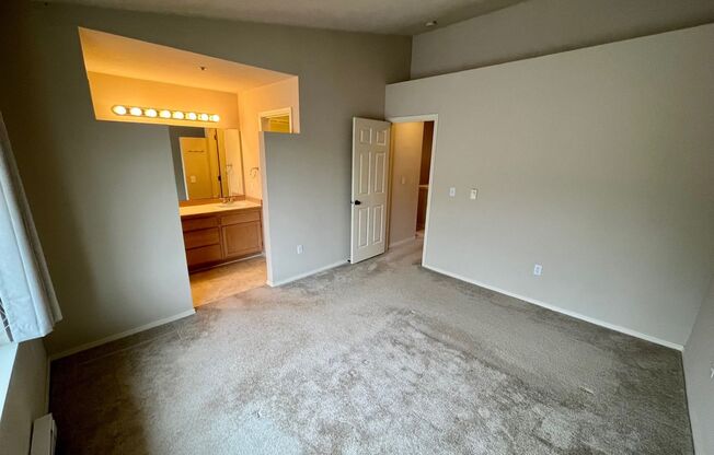 2 beds, 2.5 baths, $2,650, Unit # #J 202