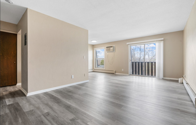 1 bed, 1 bath, 725 sqft, $1,250, Unit 102