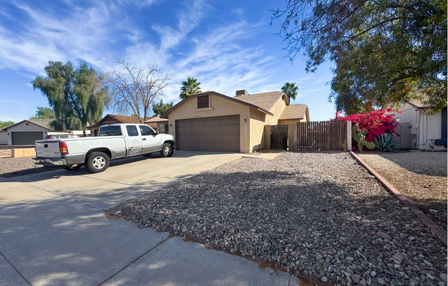 4Bed/2Bath House at Happy Valley/43rd Ave! Move-In Ready on 11/05/2026! – RV GATE!