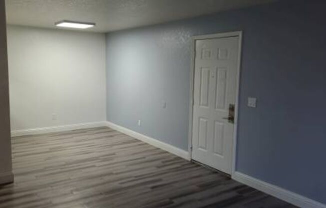 1 bed, 1 bath, 624 sqft, $1,300, Unit 3818-24