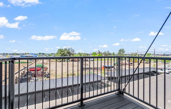 Studio, 1 bath, 542 sqft, $1,465, Unit 3-203
