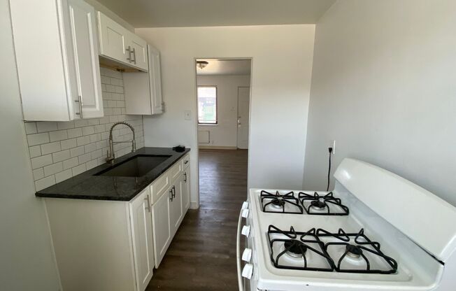 Studio in the Heart of Aurora!