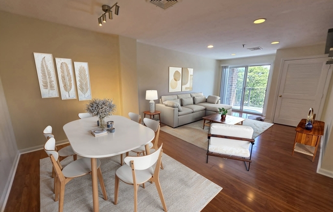 2 beds, 2 baths, 861 sqft, $2,450, Unit 407
