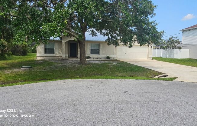 SECOND MONTH FREE!! Updated 3 Bedroom, 2 Bath Home in Matanzas Woods