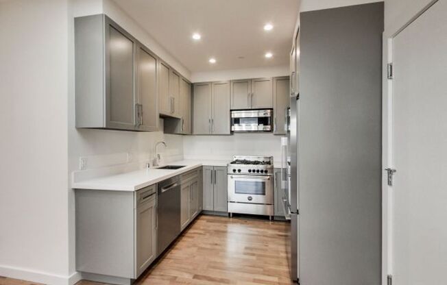 2 beds, 1 bath, $3,395, Unit 5 Hallam