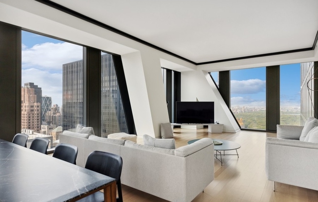 3 beds, 3.5 baths, 3,383 sqft, $40,000, Unit 52B