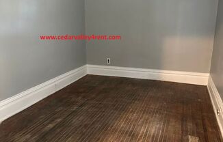 4 beds, 1 bath, $800