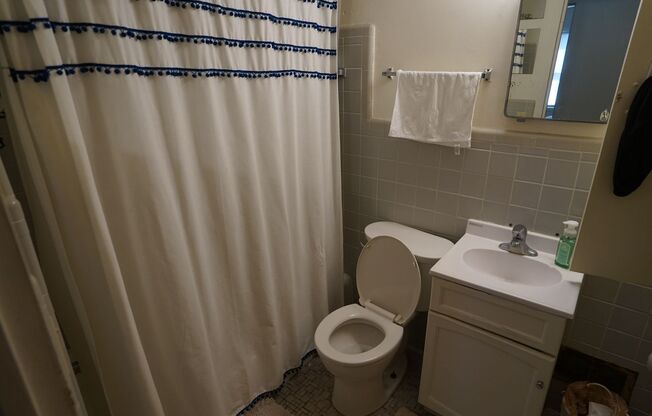 1 bed, 1 bath, $1,095, Unit 1A