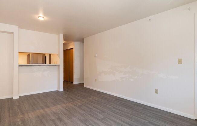 1 bed, 1 bath, 590 sqft, $1,395, Unit 130