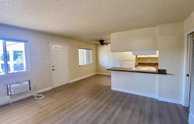 2 beds, 1 bath, 750 sqft, $2,000, Unit Unit 08