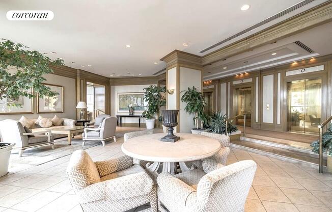 1 bed, 1 bath, 870 sqft, $4,500, Unit 19N
