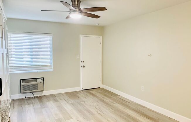 LIVE IN THE HEART OF LA JOLLA VILLAGE! STUDIO APARTMENT ONLY $1,800/mo!