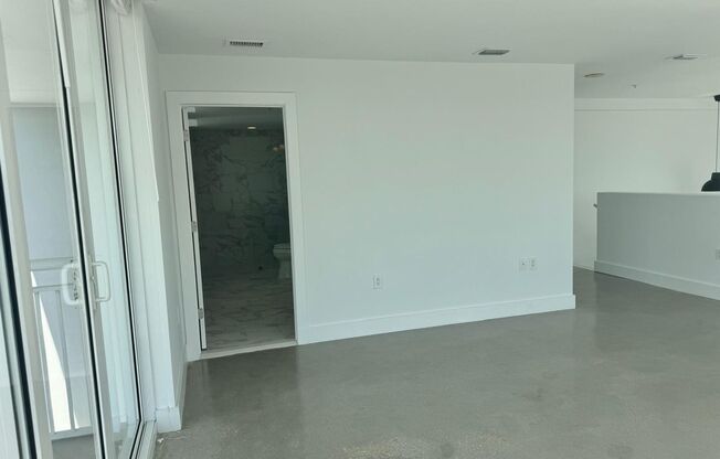 1 bed, 2.5 baths, 1,790 sqft, $6,200, Unit Unit 1001