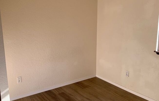 3 beds, 2 baths, 1,434 sqft, $2,450, Unit B110