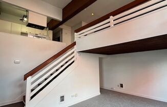 Renovated Queen Anne Apartment