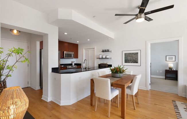 2 beds, 2 baths, $2,995, Unit #513