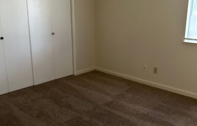 2 beds, 1 bath, $1,175, Unit 1