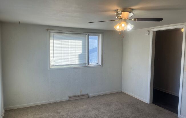 2 beds, 1 bath, 1,216 sqft, $950, Unit 309 S 33rd ST Unit 3