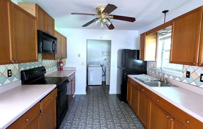 Minutes from Plaza Midwood/Uptown!  Belmont Neighborhood! GreeenWay!