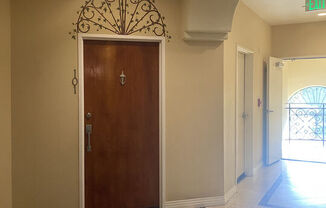 1862 S Bentley Ave Apt 202