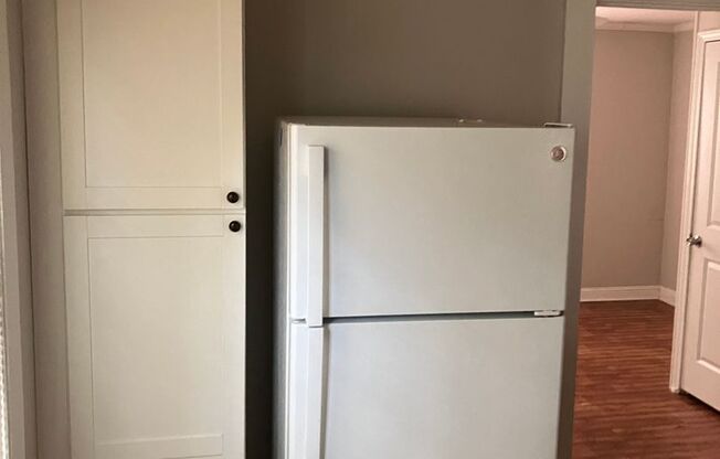 1 bed, 1 bath, $1,100